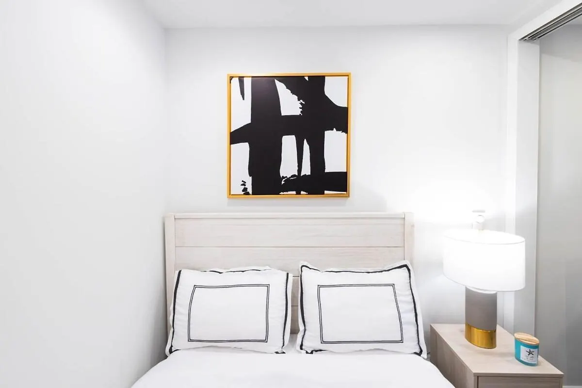 69-4C Brand New Holiday Haven Prime Lower East Side 1Br Apt New York Apartment