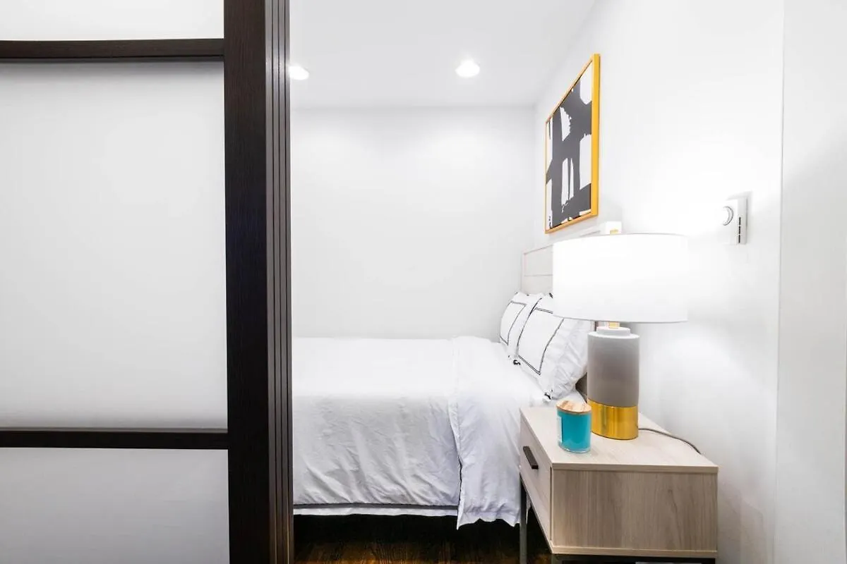 Apartment 69-4C Brand New Holiday Haven Prime Lower East Side 1Br Apt New York