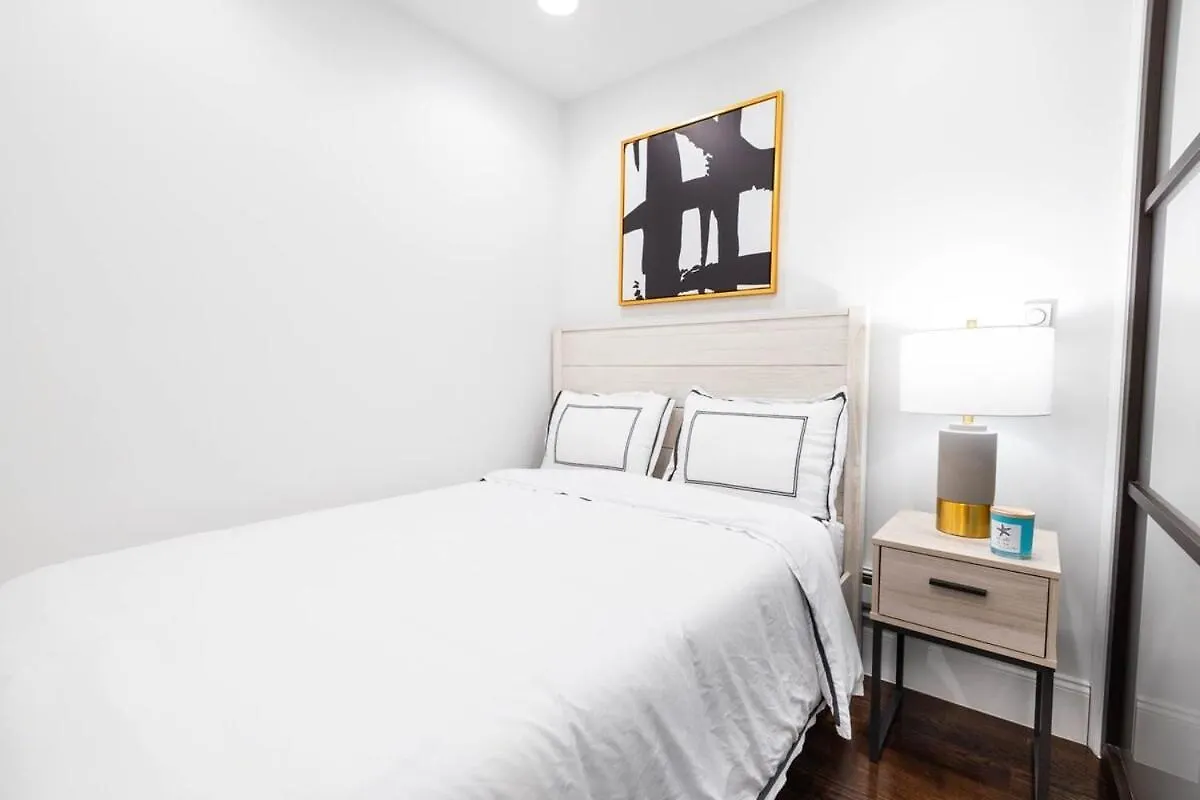 Apartment 69-4C Brand New Holiday Haven Prime Lower East Side 1Br Apt New York