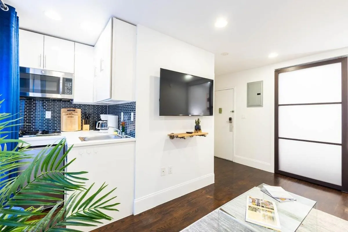 Appartement 69-4C Brand New Holiday Haven Prime Lower East Side 1Br Apt New York États-Unis